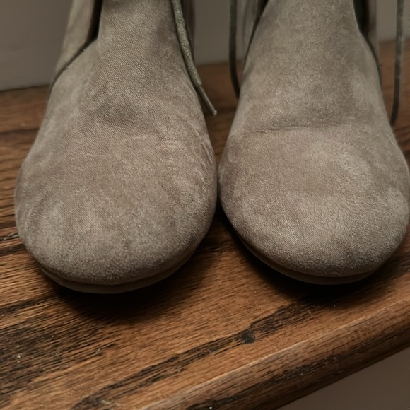 Boots - Picture 6 of 6